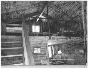 Smith and Ketchum Large Pine Cabins sleep up to 5 Photo 2