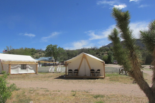 Glamping Tent Sleep 3 to 4 Photo 1