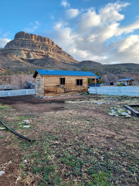 Casey's Cabin Photo 9